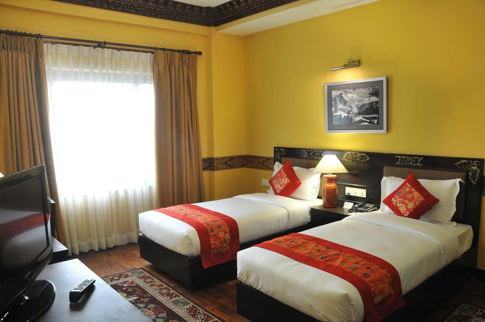 Hotel Tibet International Káthmándú Pokoj fotografie